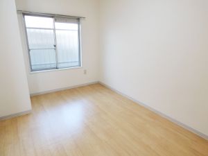 南台ハイツ 5.7帖洋室