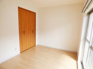 南台ハイツ 5帖洋室