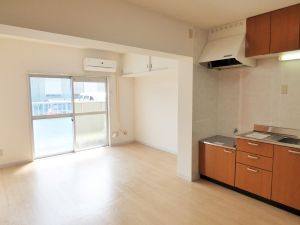 南台ハイツ リビング1